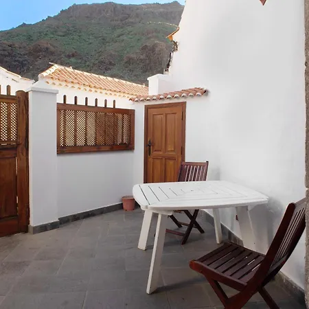 Casa De La Eterna Primavera * San Bartolomé